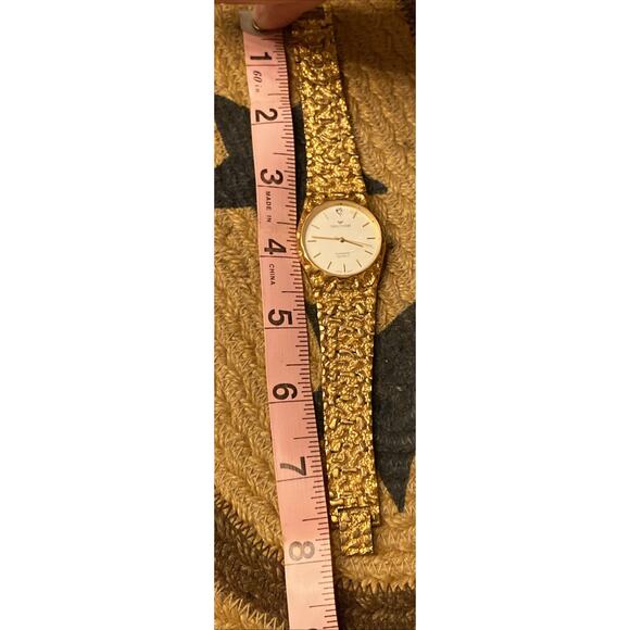 Waltham Gold Diamond Quartz Plated Nugget Wrist Watch 32mm - Picture 9 of 9